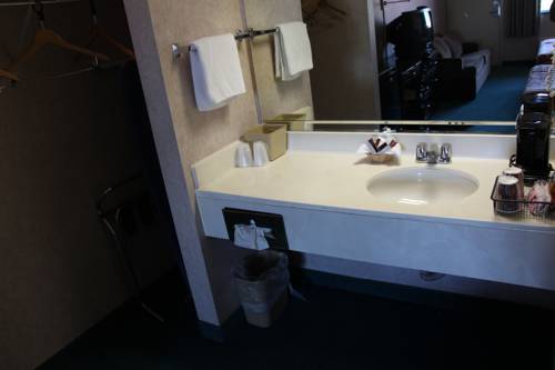 Imagen de la habitación del Hotel Budget Inn, Norwalk. Foto 3