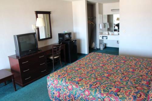 Imagen de la habitación del Hotel Budget Inn, Norwalk. Foto 9