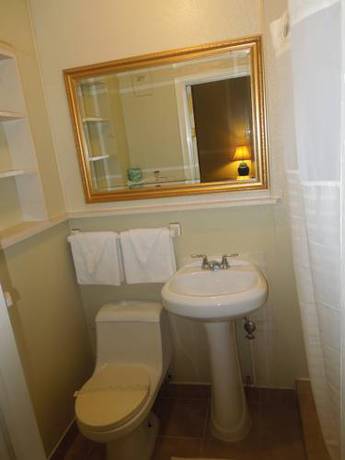 Imagen de la habitación del Hotel Budget Inn Of Aberdeen. Foto 5