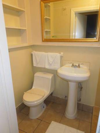 Imagen de la habitación del Hotel Budget Inn Of Aberdeen. Foto 8