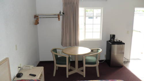 Imagen de la habitación del Hotel Budget Inn Of Lodi. Foto 3