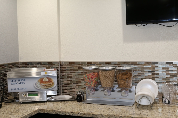 Imagen de los interiores del Hotel Budget Inn On Historic Route 66, Barstow. Foto 17