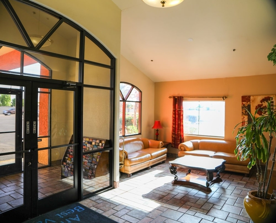 Imagen de los interiores del Hotel Budget Inn, Phoenix. Foto 14