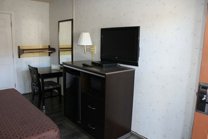 Imagen de la habitación del Hotel Budget Inn Redwood City. Foto 18