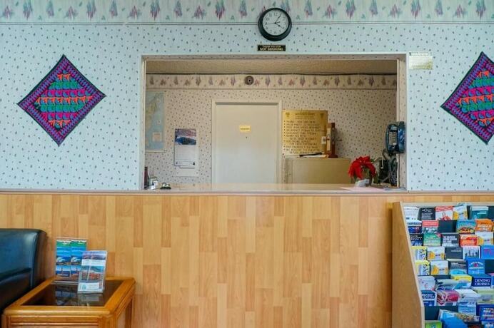 Imagen general del Hotel Budget Inn Redwood City. Foto 7