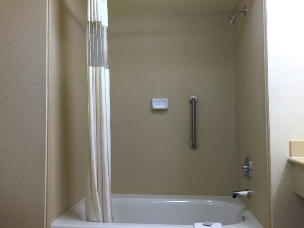Imagen de la habitación del Hotel Budget Inn San Leandro. Foto 9