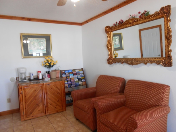 Imagen de los interiores del Hotel Budget Inn Siloam Springs. Foto 19