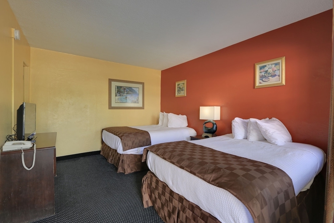 Imagen de la habitación del Hotel Budget Inn St Petersburg. Foto 8