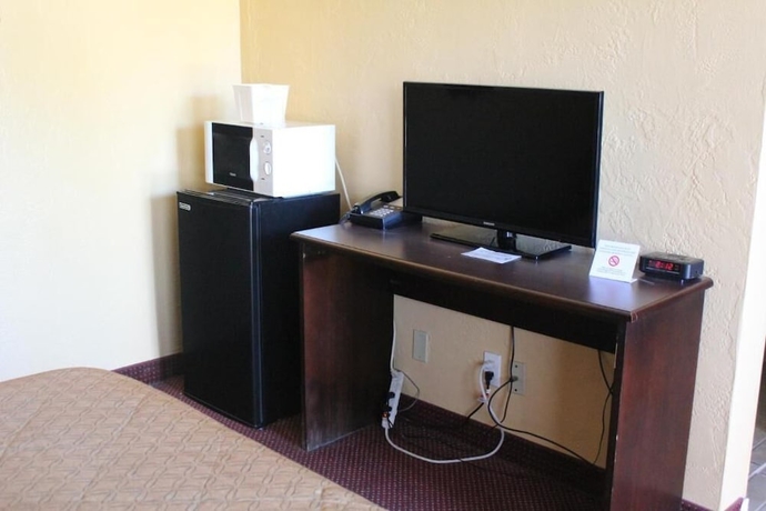 Imagen de la habitación del Hotel Budget Inn St Petersburg. Foto 10