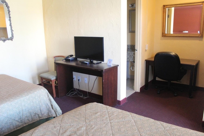 Imagen de la habitación del Hotel Budget Inn St Petersburg. Foto 13