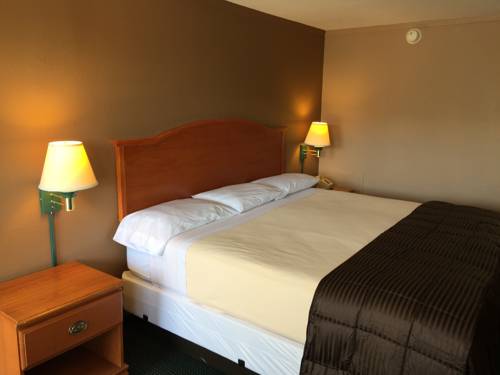 Imagen de la habitación del Hotel Budget Inn, St. Robert. Foto 2