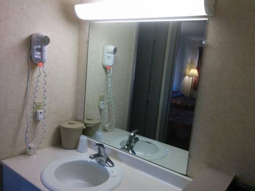 Imagen de la habitación del Hotel Budget Inn - Troy. Foto 11
