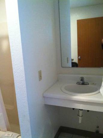 Imagen de la habitación del Hotel Budget Inn Wentzville. Foto 6