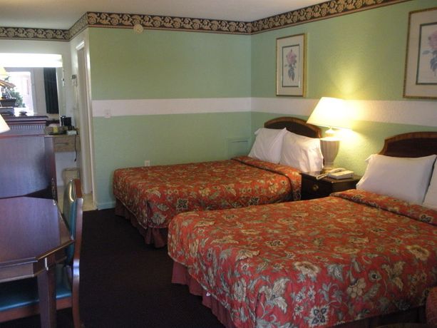 Imagen de la habitación del Hotel Budget Inn, Williamsburg. Foto 5