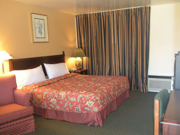Imagen de la habitación del Hotel Budget Inn, Williamsburg. Foto 6