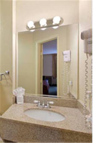 Imagen de la habitación del Hotel Budget Inn Winter Haven, Winter Haven. Foto 5