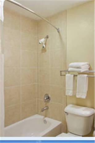 Imagen de la habitación del Hotel Budget Inn Winter Haven, Winter Haven. Foto 6