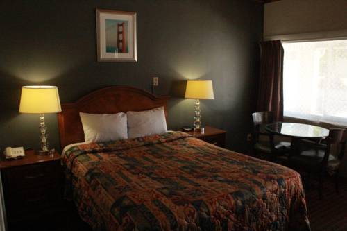 Imagen de la habitación del Hotel Budget Inn Yreka. Foto 13