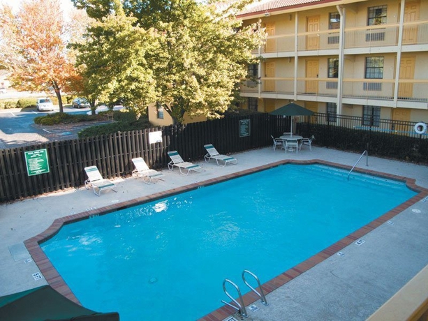 Imagen general del Hotel Budget Inn and Suite Atlanta Marietta Stadium. Foto 3