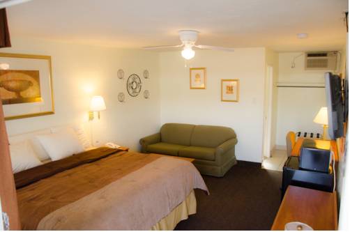 Imagen de la habitación del Hotel Budget Inn and Suites Colby. Foto 4