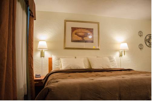 Imagen de la habitación del Hotel Budget Inn and Suites Colby. Foto 16