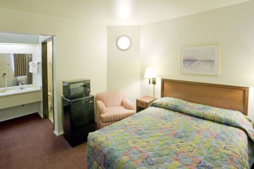 Imagen de la habitación del Hotel Budget Inn and Suites, Stockton. Foto 2