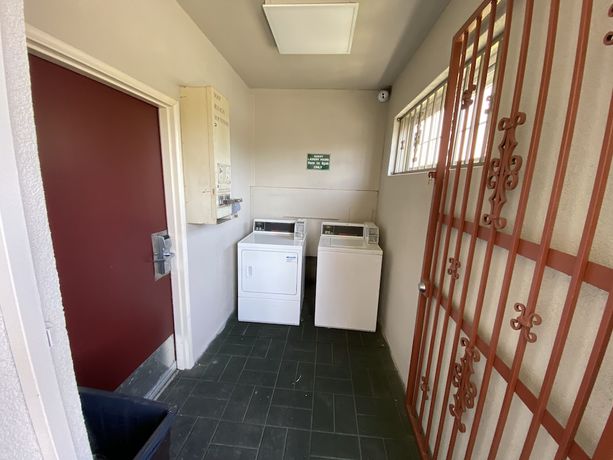 Imagen de los interiores del Hotel Budget Inn of Hayward. Foto 19