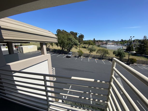 Imagen de la habitación del Hotel Budget Inn of Hayward. Foto 4