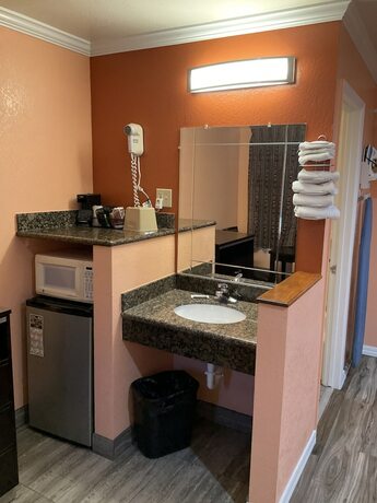 Imagen de la habitación del Hotel Budget Motel, Mountain View. Foto 20