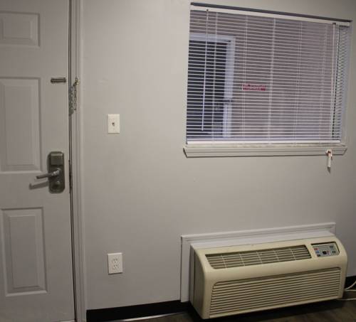 Imagen de la habitación del Hotel Budgetel Inn And Suites Atlanta Midtown. Foto 8