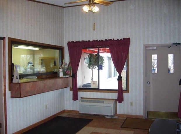 Imagen de los interiores del Hotel Budgetel Inn And Suites. Foto 13