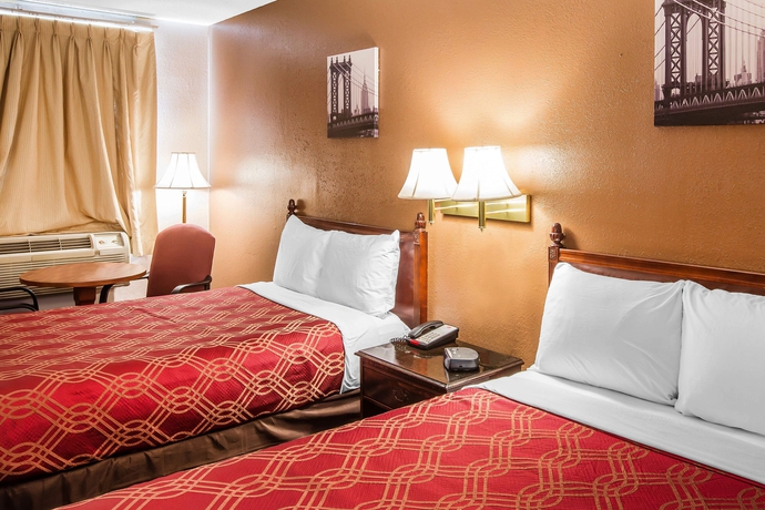 Imagen de la habitación del Hotel Budgetel Inn and Suites, Augusta. Foto 9