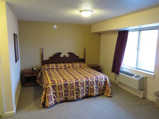 Imagen de la habitación del Hotel Budgetel Inn and Suites, Louisville. Foto 14