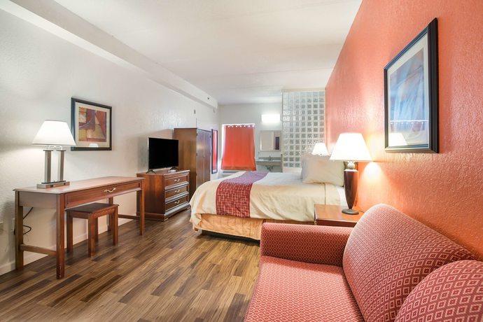 Imagen de la habitación del Hotel Budgetel Inns And Suites - Atlanta Galleria Stadium. Foto 7