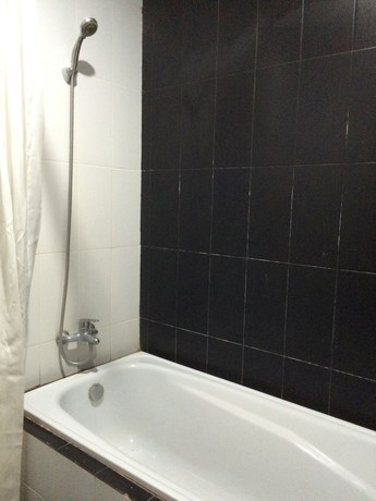 Imagen de la habitación del Hotel Budhi. Foto 3