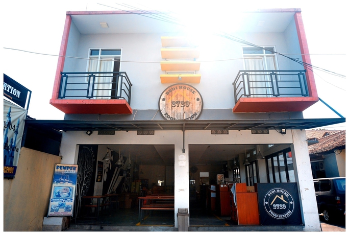 Imagen general del Hotel Budi House and Food Station. Foto 1