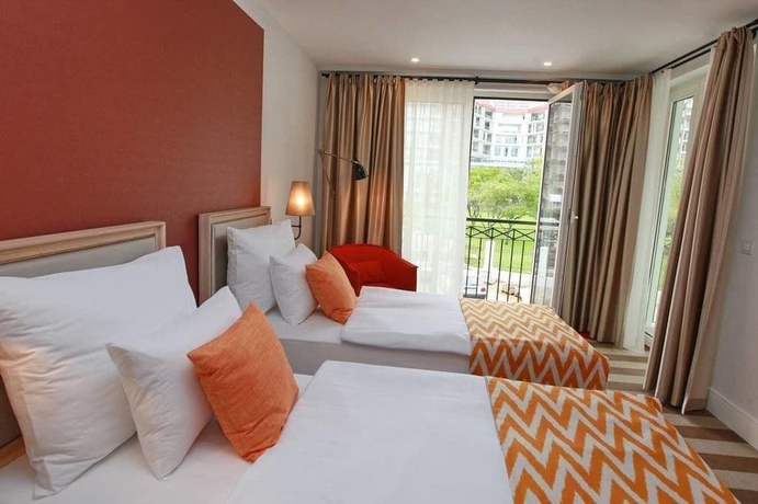 Imagen de la habitación del Hotel Budva. Foto 6