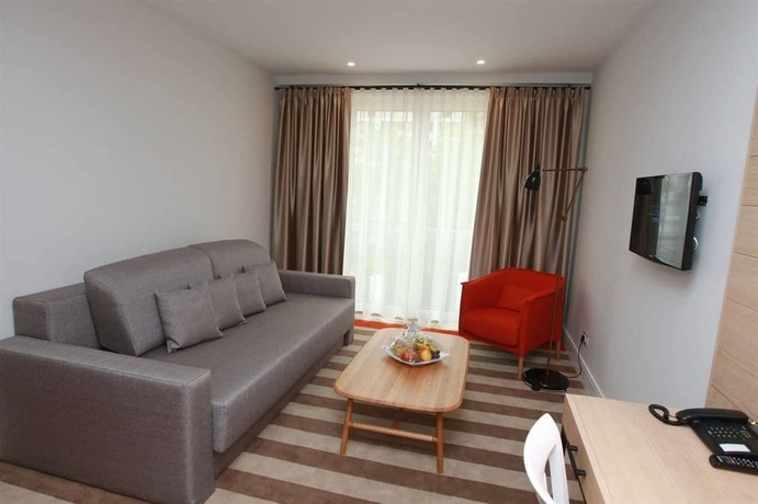 Imagen de la habitación del Hotel Budva. Foto 15