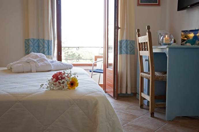 Imagen de la habitación del Hotel Bue Marino, Cala Gonone. Foto 2