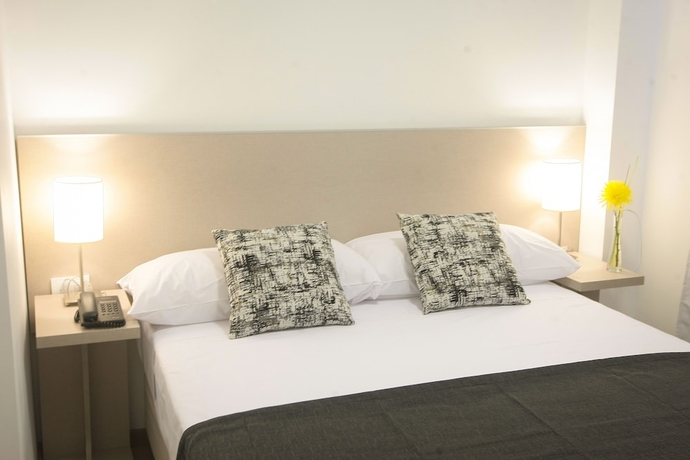 Imagen de la habitación del Hotel Buen Pastor Capuchinos. Foto 6