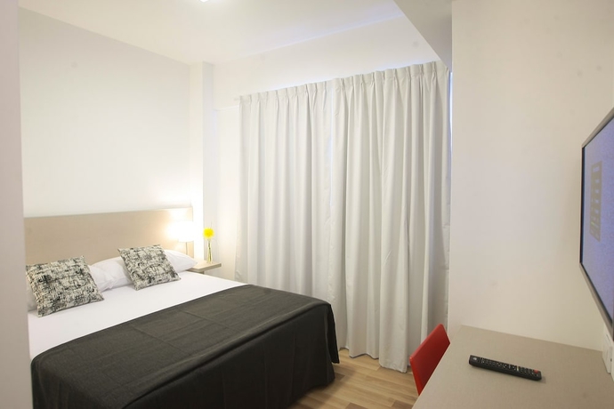 Imagen de la habitación del Hotel Buen Pastor Capuchinos. Foto 7