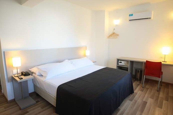 Imagen de la habitación del Hotel Buen Pastor Capuchinos. Foto 11