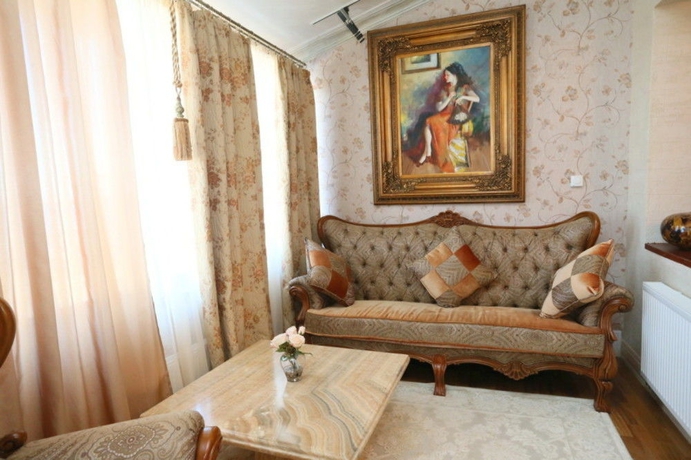 Imagen de los interiores del Hotel Buen Retiro. Foto 13