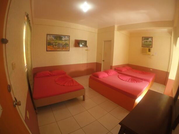 Imagen de la habitación del Hotel Buena Lynne\'s Resort Annex. Foto 13