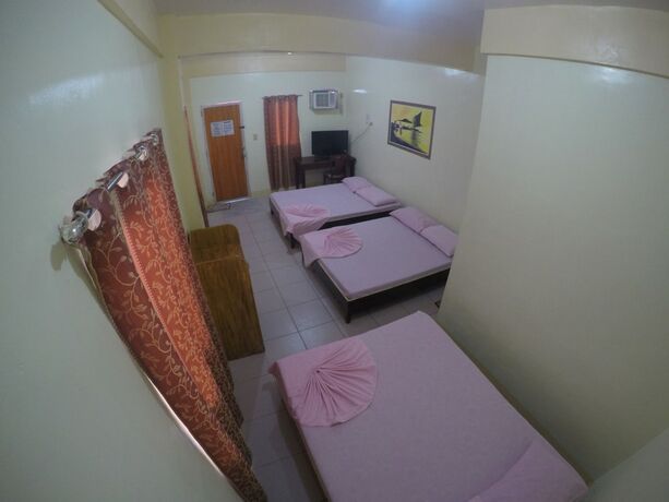 Imagen general del Hotel Buena Lynne\'s Resort Annex. Foto 10