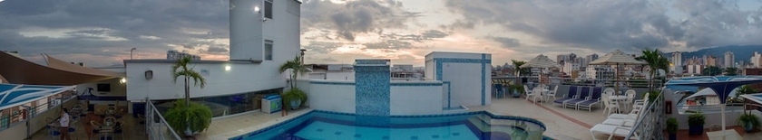 Imagen de la piscina del Hotel Buena Vista Express. Foto 19