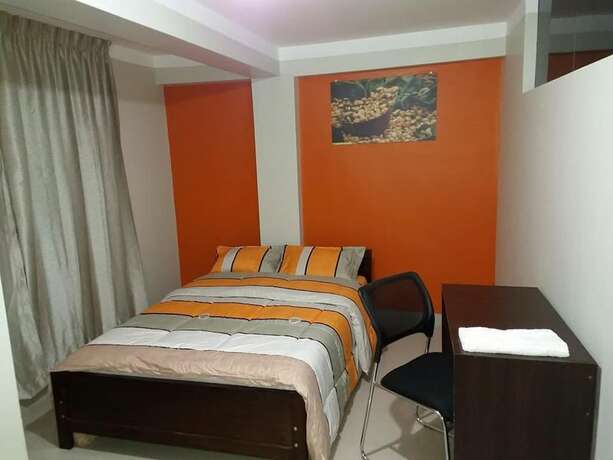 Imagen de la habitación del Hotel Buenas Noches. Foto 16