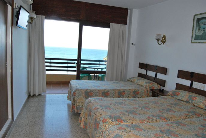 Imagen de la habitación del Hotel Buenavista, Estepona. Foto 3