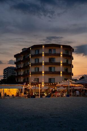 Imagen general del Hotel Bueno, MAMAIA. Foto 23