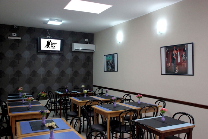 Imagen del bar/restaurante del Hotel Buenos Aires Inn. Foto 4